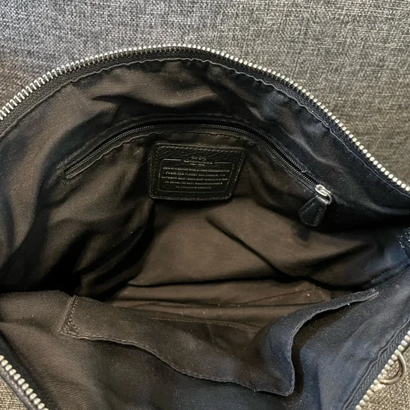 Coach Signature C Purse - Picture 6 of 6